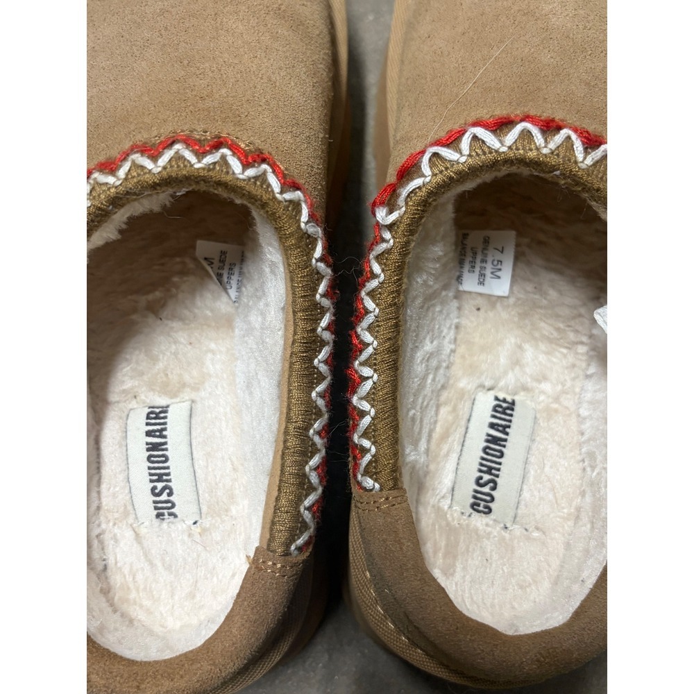 CUSHIONAIRE Kabuki Platform Genuine Suede Fuzzy Mule Slippers Women Sz 7.5 - Picture 3 of 7